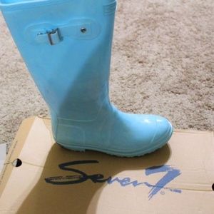 USED Women, sky-blue,  sz. 8 rain-boot